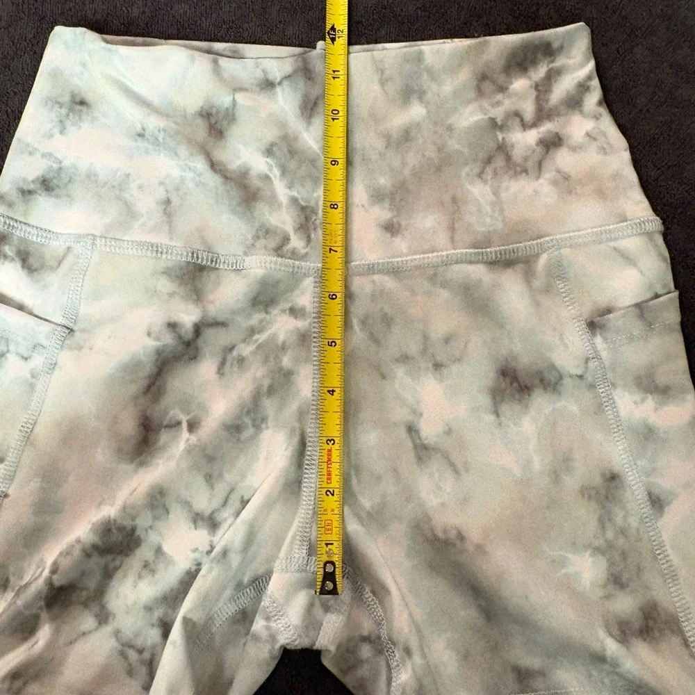 2 pair Women’s Evolution & Creation Tie-Dye Bike Shorts Size L